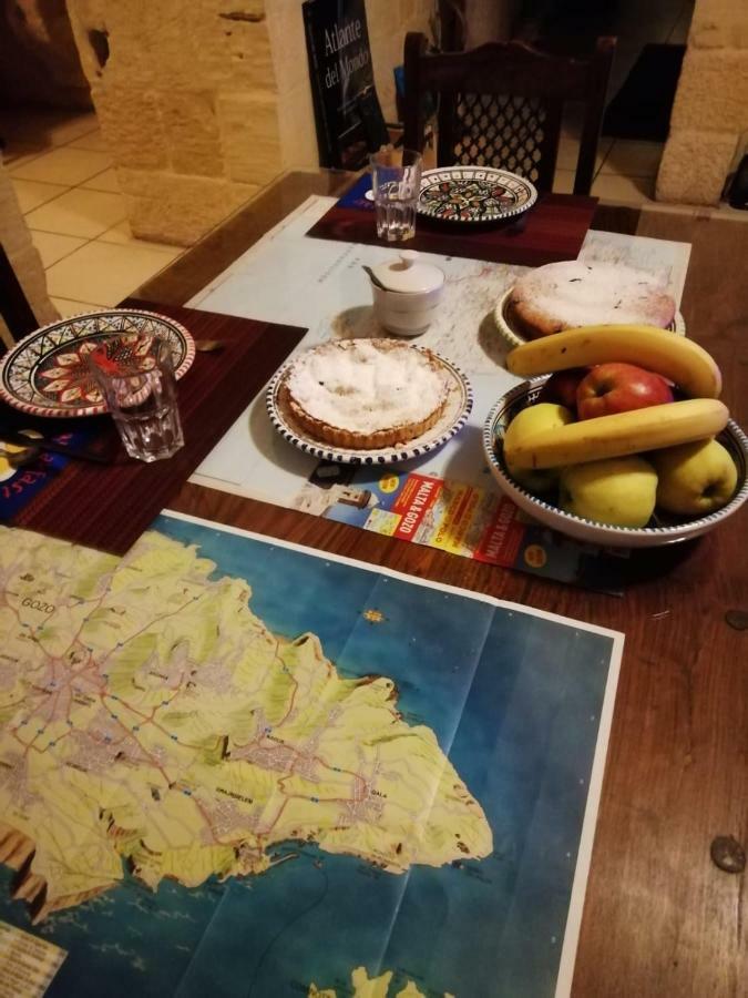 Arkati Literary B&B Sannat Exteriör bild